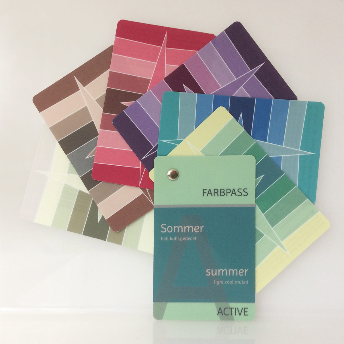 Farbfächer Sommertyp zur Farbberatung, Vorderseite - Active | Komood
